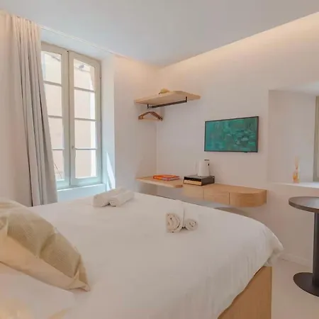 Апартаменты Le Clocher L Vieux Village L Shellter-rentals *